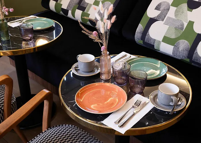 Hotel Les Artistes Parigi